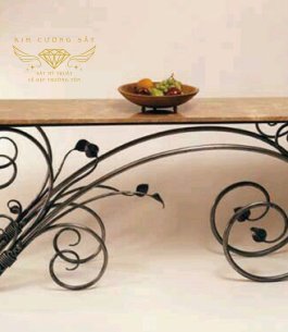 bàn sắt mỹ thuậtb